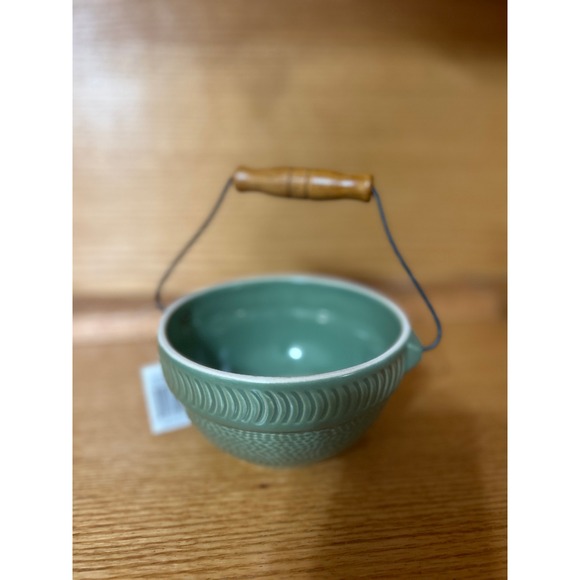 Green Stoneware Bowl with Handle Farmhouse Decor Kitchen Utensil - Picture 1 of 4